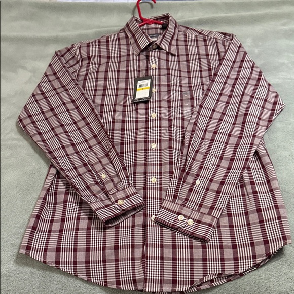 Van Heusen Maroon Plaid Men's Shirt - Picture 1 of 6